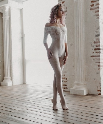 Проститутка Малышка